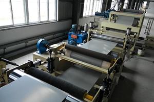 Línea de producción de chapas aislantes de acero